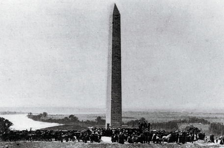 monument in 1901