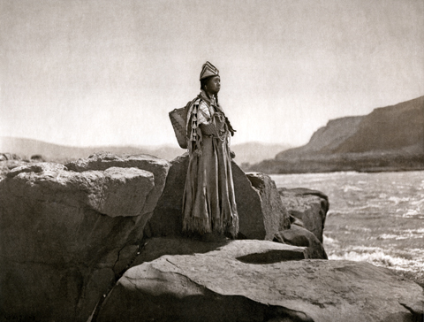 Historic photo of Wishram women looking at the Columbia River