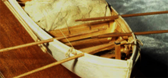 white pirogue, bow