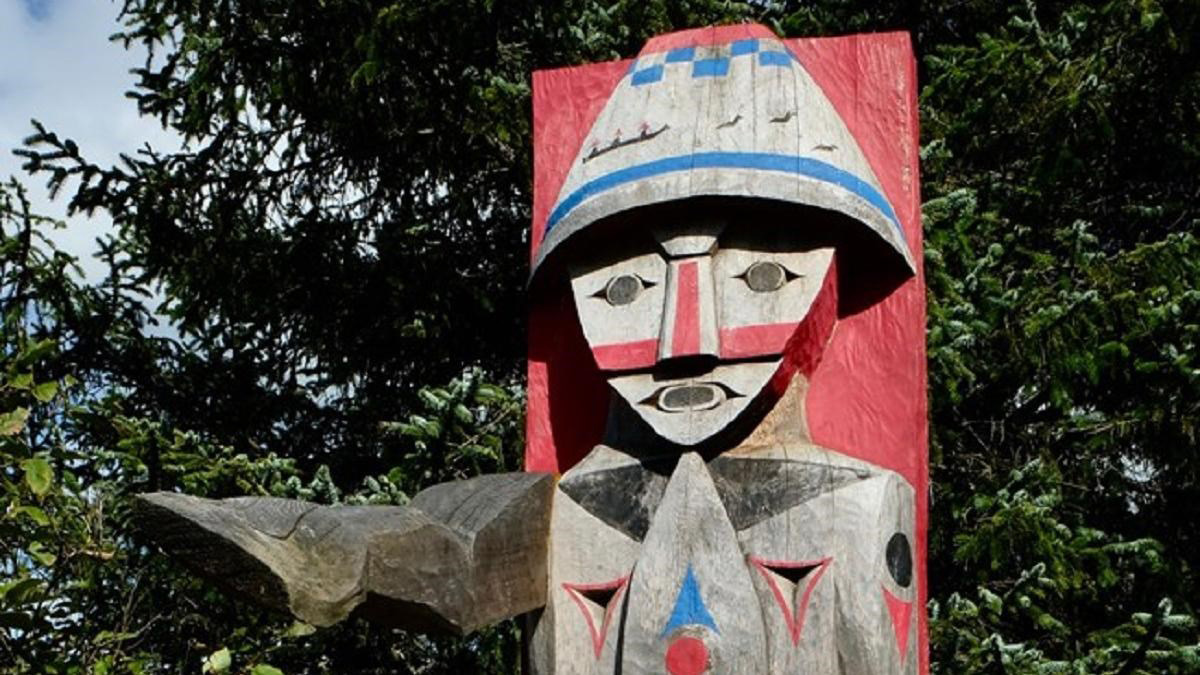Coastal totem pole at NeCus' Park near the Tillamook village at Ecola